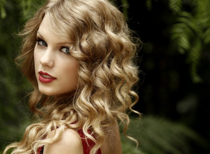 Wallpaper Taylor Swift, Taylor Alison Swift, artists, music, songwriter, actress red lips, hair, look, green, Music 1467518499